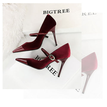 Suede Shoes | Pointed toe Shoes | Metal buckle Shoes