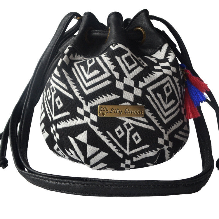 Drawstring Plaid Messenger Bucket Bag