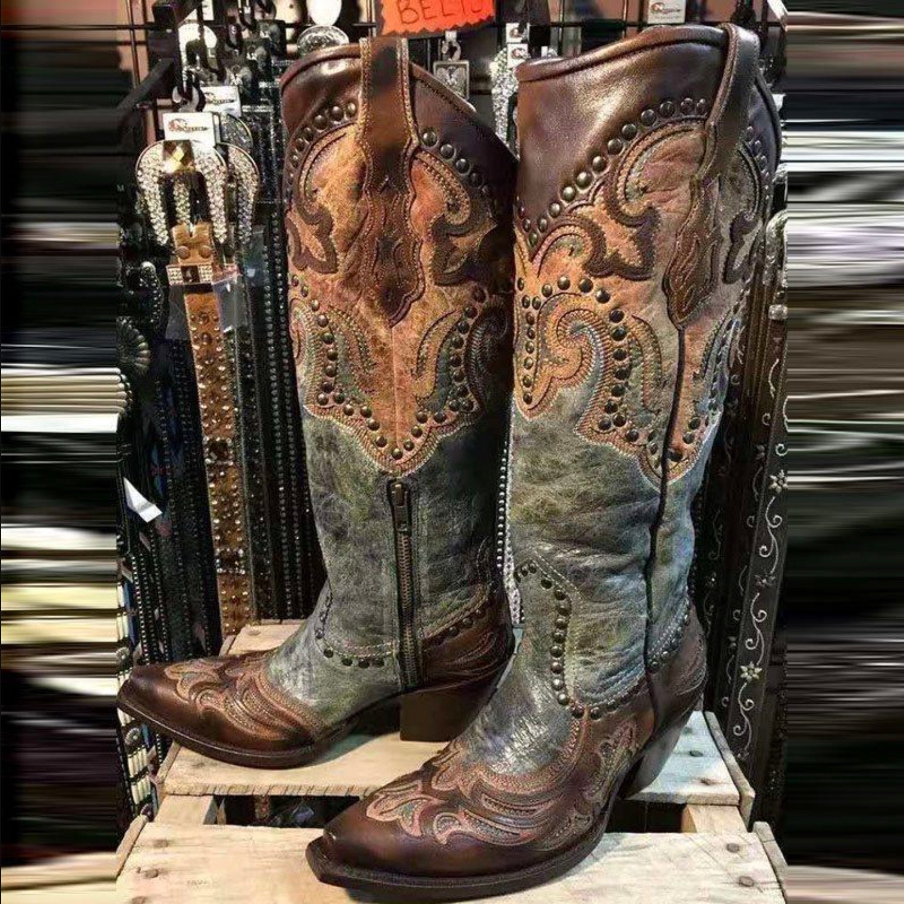 Chunky Heel Side Zipper Square Toe Short Floss Rivet Boots