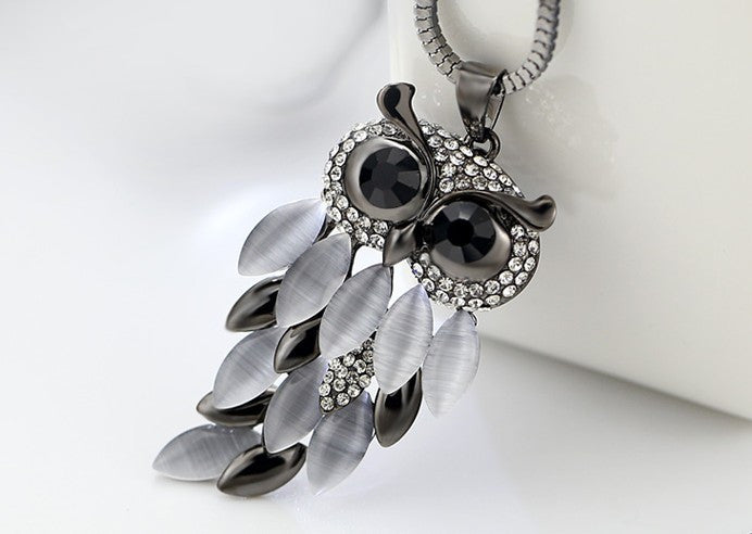 Upscale Owl Sweater Chain Europe Fashion Pendant Necklace 