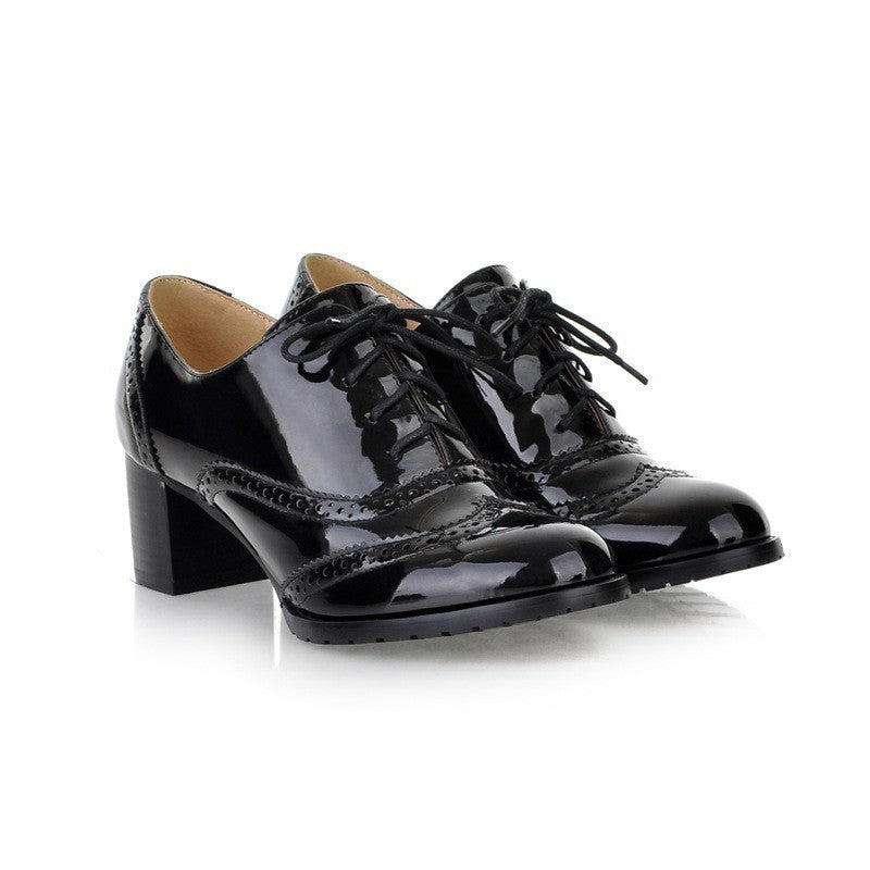 Lace Hollow Out Patent Leather Oxford Shoes