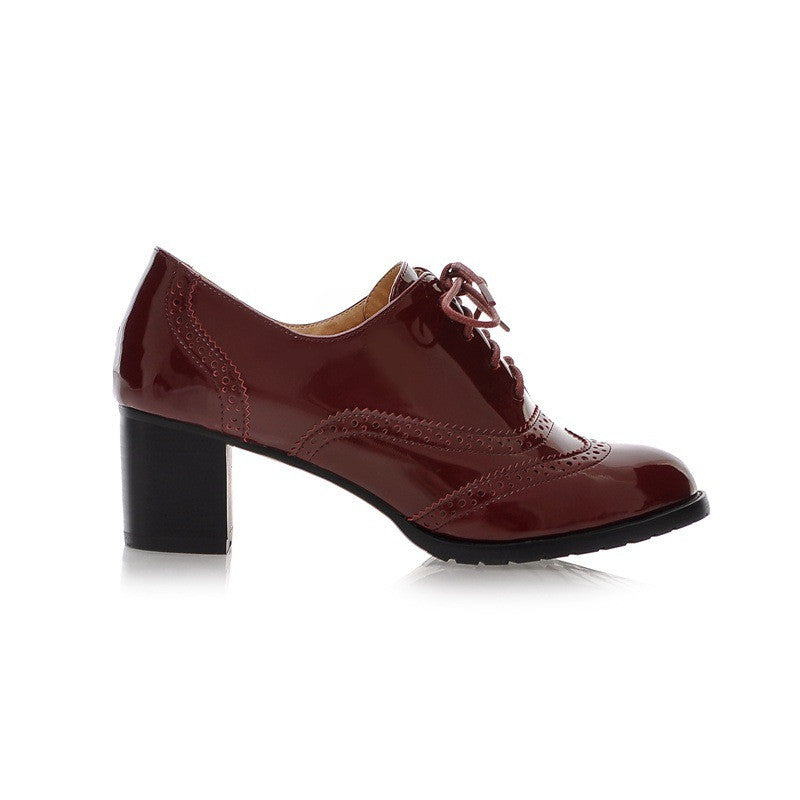 Lace Hollow Out Patent Leather Oxford Shoes