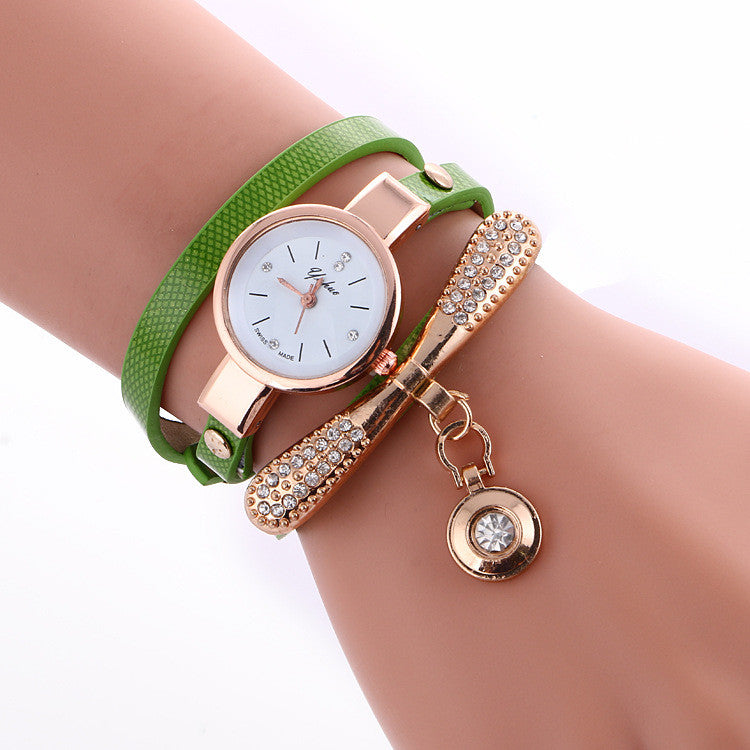 Round Crystal Pendant Fashion Watch