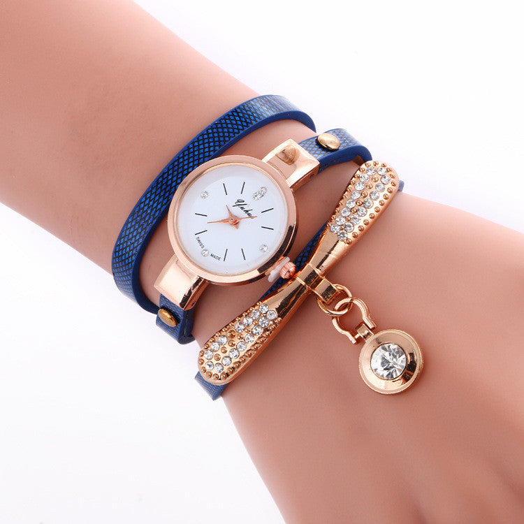 Round Crystal Pendant Fashion Watch