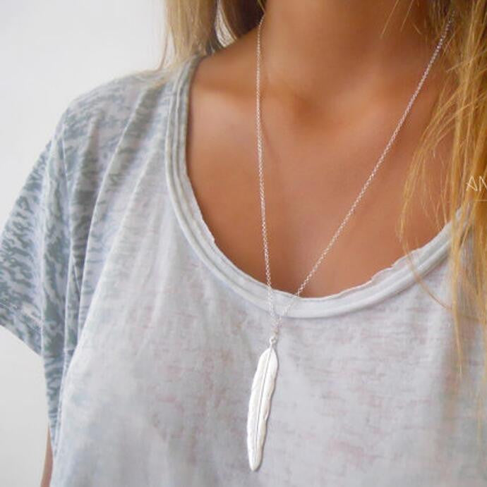 Metal Feather Women's Short Necklace
