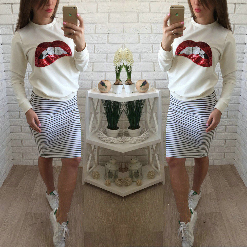 Lip Print Sequins Round Collar Long Sleeves Sweatshirt