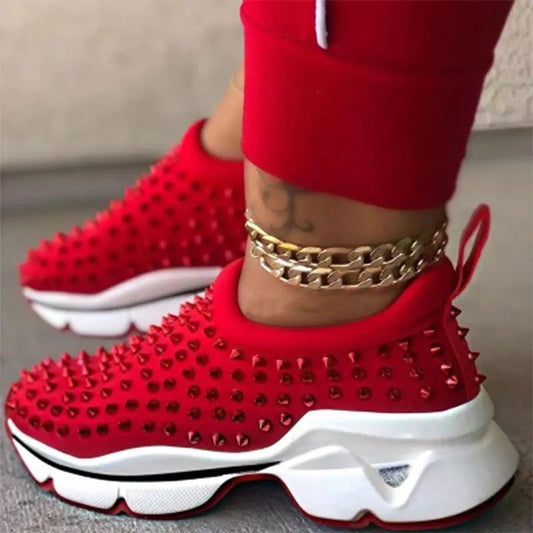 Rivet Slip-On Round Toe Casual Sneakers