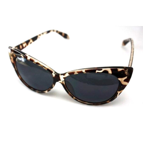 New Cat Eye Retro Fashion Sunglasses Three Colors