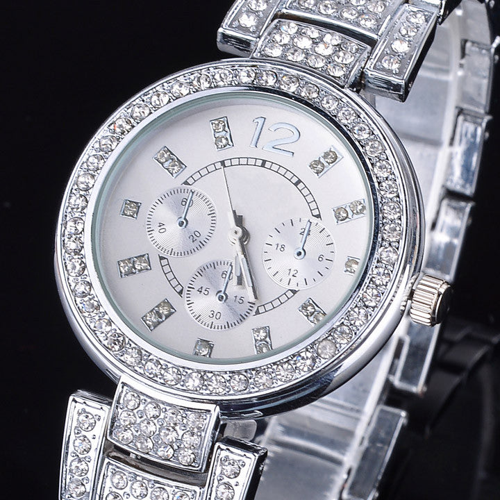 New Gold  Silver Ladies Casual Luxury Dress Of Quartz Crystal Wristwatch Rhinestone Watches