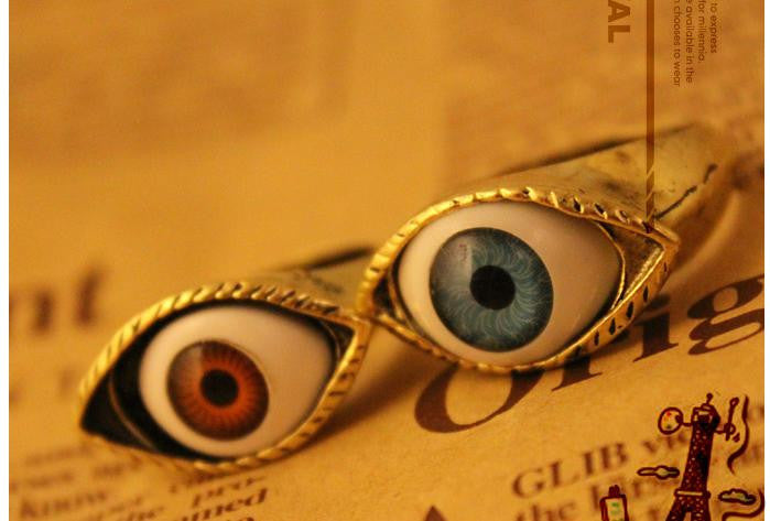 Retro exaggerated blue eye ring